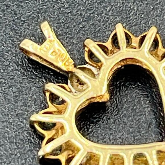 10K Yellow Gold 2g Blue Spinel Diamond Accent Signed Vintage Heart Pendant - Picture 9 of 13